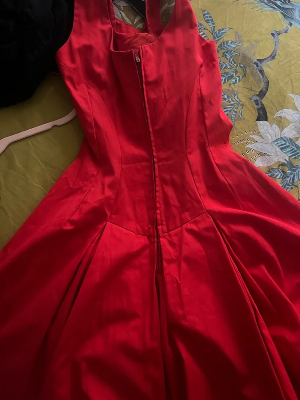 Vintage Red 1950s Dress with Rhinestone Cluster Brooch buttons - Picture 9 of 12